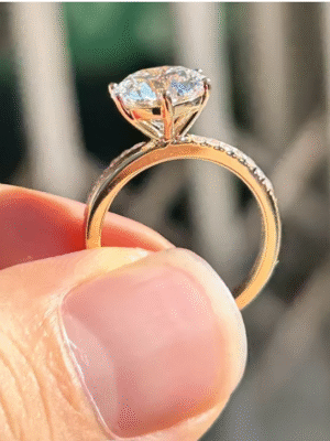 ANILLO personalizado 18K oro amarillo;diamante3 quilates. PRECIO DE OFERTA : 1.409,39€