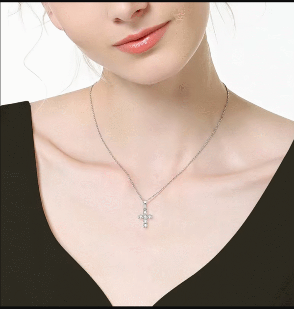 NKHOG- Collar cruz de moissanita de 3mm, plata Sterling S925, colgante chapado en oro de 18k. PRECIO DE OFERTA : 19,49€