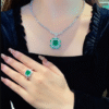 CUMEE: Diseño de lujo, collar con colgante cuadrado de piedras preciosas sintéticas CZ esmeralda. PRECIO DE OFERTA :221,99€