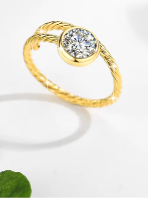 Anillo de Oro 14K con Moissanita – Lujo Atemporal. OFERTA : €185,60 EUR