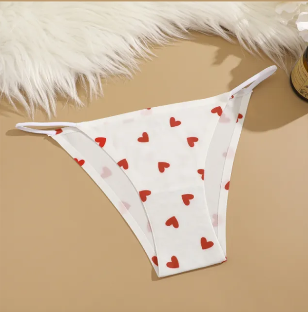 Women’s Leopard Print Ice Silk Low Waist Briefs. Braguitas de cintura baja de seda helada con estampado de leopardo para mujer.